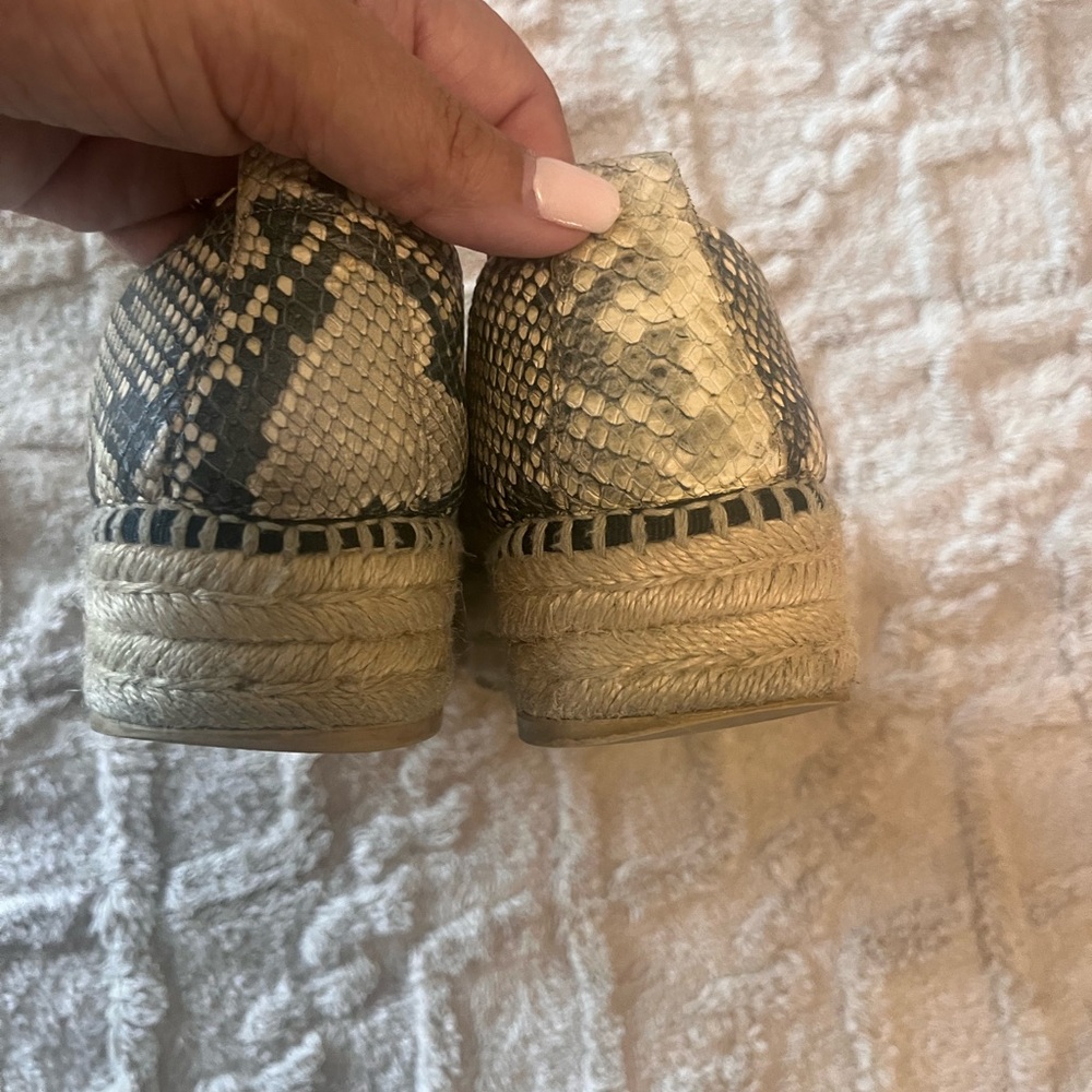 DKNY 9 Cream and gratis green Espadrilles open tie - Picture 5 of 7